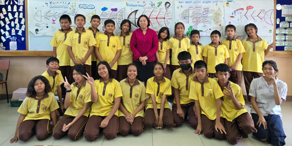 ‘ขาด ลา มาสาย’ เรื่องที่ครูต้องรู้มากกว่าการเช็กชื่อ: ถอดบทเรียนการใช้ข้อมูลเพื่อดูแลเด็กทุกมิติของ ‘โรงเรียนบ้านกู้กู’ 